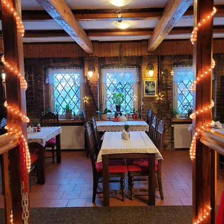 Scots Goscinne שצ'קלארסקה פוראובה