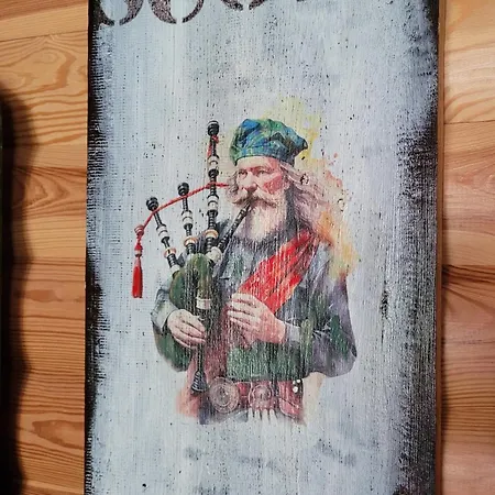 ベッド・アンド・ブレックファスト Scots Goscinne - Klimatyczny Dom Blisko Szlakow I Centrum Od 1867