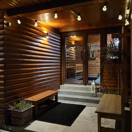 Bed & Breakfast Scots Goscinne 3*