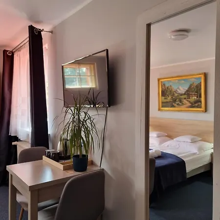 Scots Goscinne - Klimatyczny Dom Blisko Szlakow I Centrum Od 1867 Bed & Breakfast Szklarska Poreba