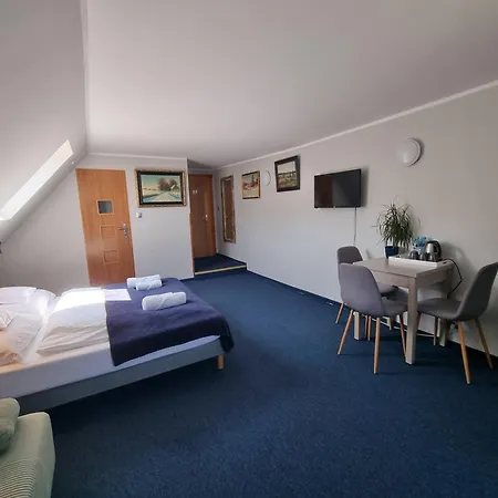 Scots Goscinne 3* 斯克拉斯卡波伦巴